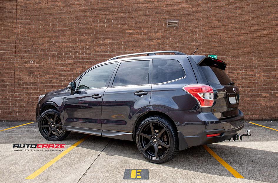 SUBARU FORESTER RACER MATTE BLACK
